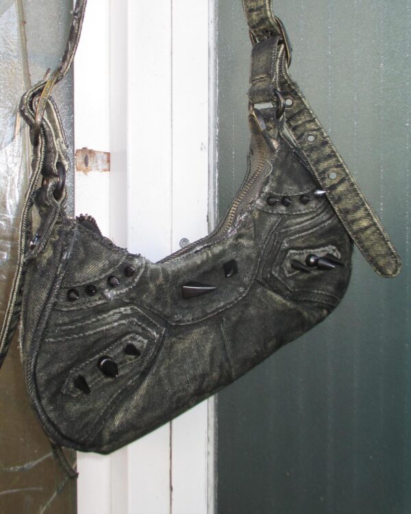 SPIKES Y2K BAG - PIECE 412 - Image 5