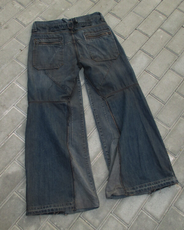 REWORKED TRASHY JEANS - PIECE 353 - Image 4