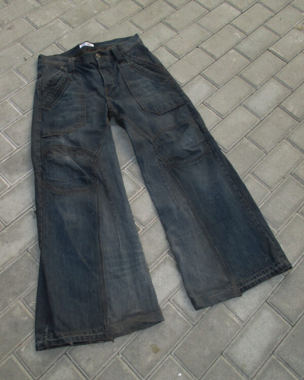 REWORKED TRASHY JEANS - PIECE 353 - Image 5