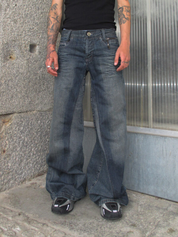 REWORKED JEANS - PIECE 357 - Image 3