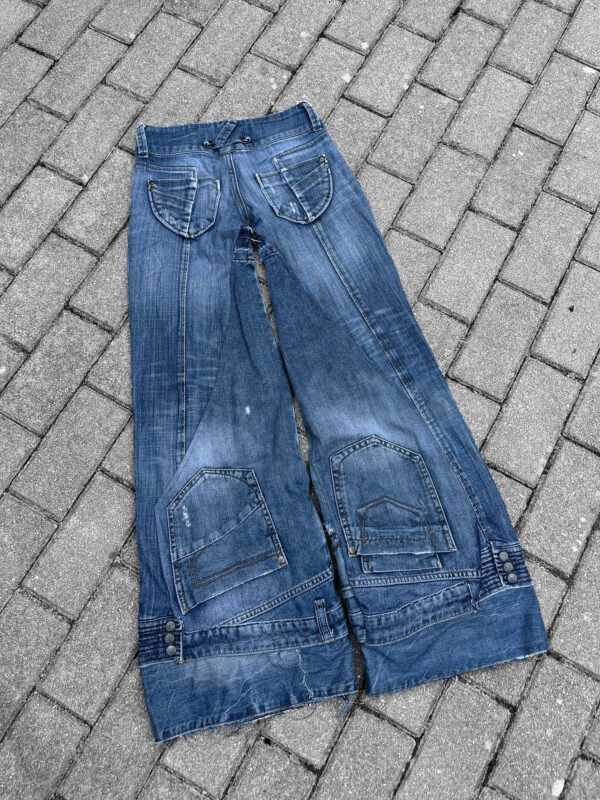 REWORKED Y2K JEANS - PIECE 364 - Image 4
