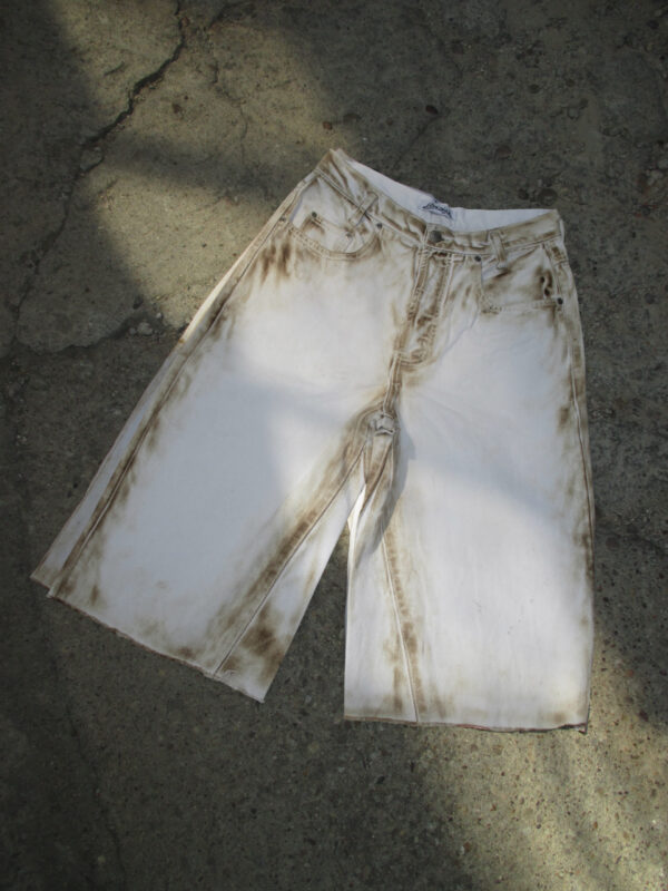 BURNED CAPRI JEANS - PIECE 390