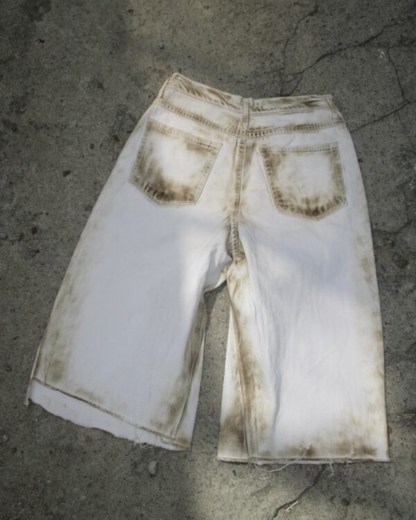 BURNED CAPRI JEANS - PIECE 390 - Image 3