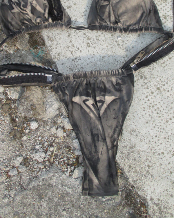Y2K TRASHY BIKINI - PIECE 396 - Image 2
